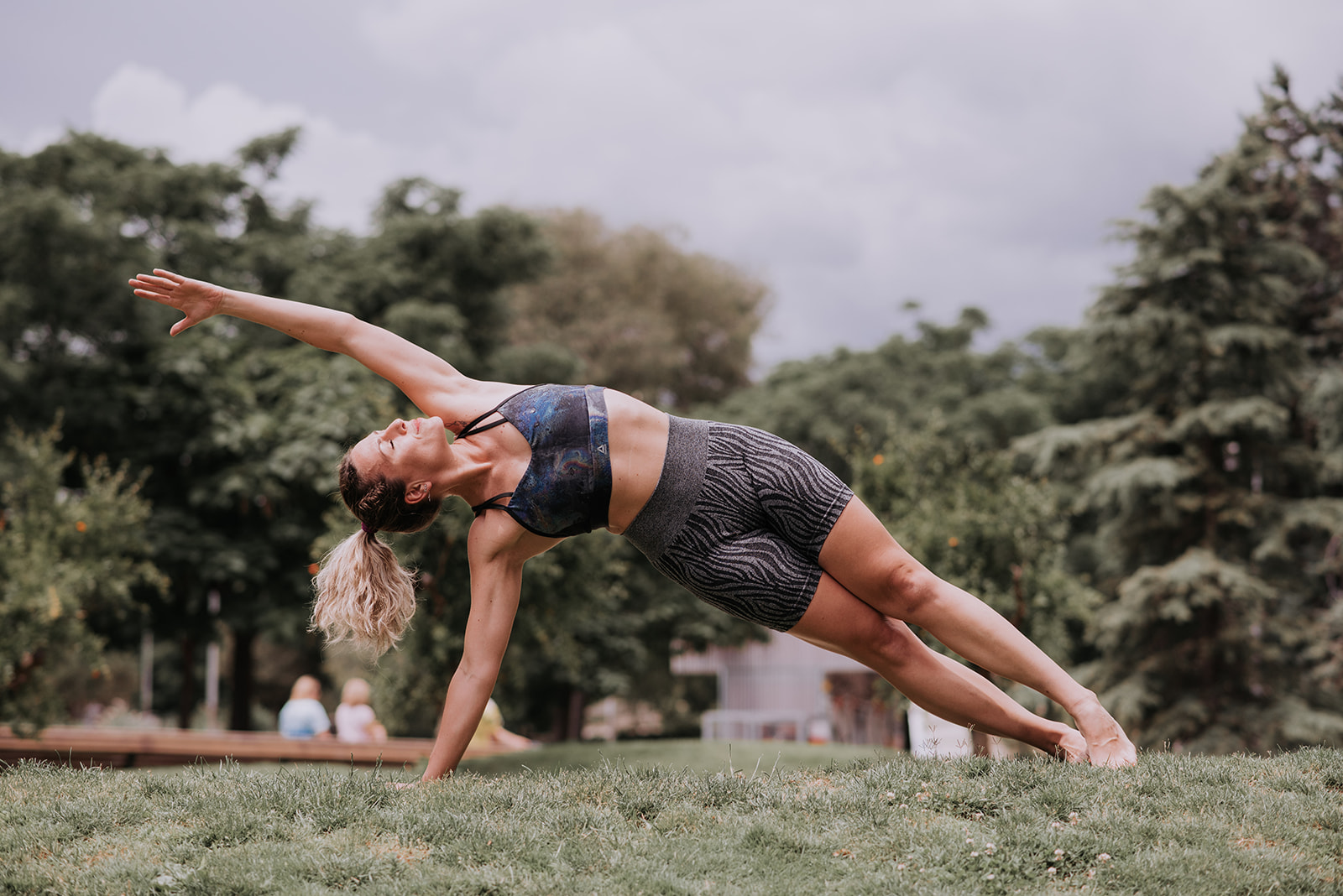 EFECTOS DEL PILATES EN LA SALUD DE LA MUJER
